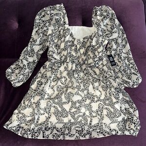 Black & White Printed Puff Sleeve Mini Babydoll Dress
